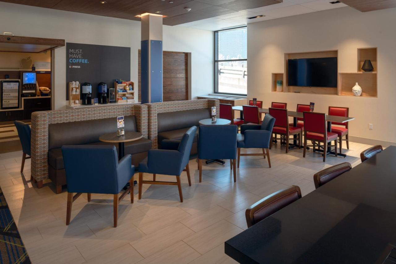 Holiday Inn Express & Suites - Tulsa Downtown - Arts District By Ihg Dış mekan fotoğraf